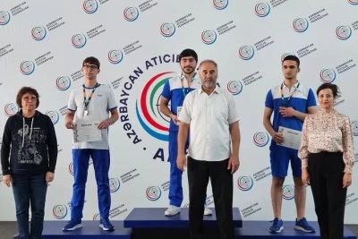Azerbaycan'ın en iyi keskin nişancısı - FOTO