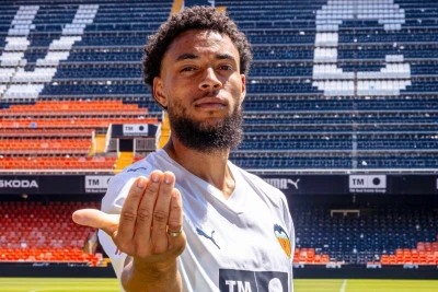 "Valensiya" Arno Danjumanı transfer edib