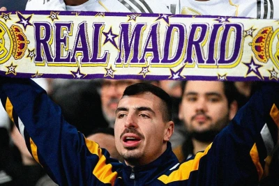"Real Madrid" azarkeşləri futbolçuları fitə basmağa hazırlaşır