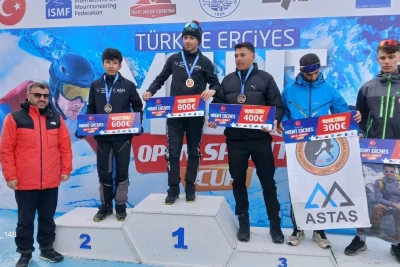 Azərbaycanlı yeniyetmə xizək alpinistlər Türkiyə yarışında qızıl və gümüş medal qazanıblar