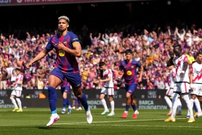 Barselona futbolcusu Ronald Arauxo "Liverpul"da