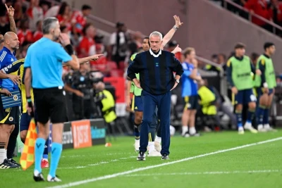 "Fənərbağça" Joze Mourinyo ilə yollarını ayırdı