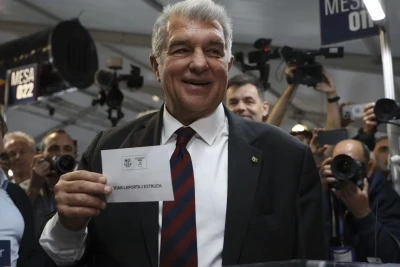 Barselona transferlər üçün 210 milyon avro kredit götürüb