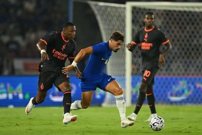 Çelsi yoldaşlıq oyununda Milanı darmadağın edib
