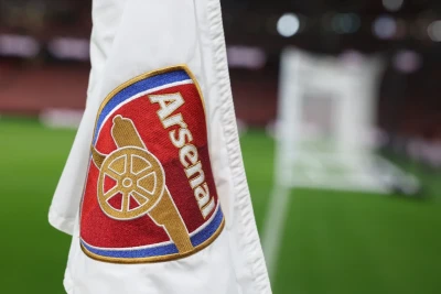 "Arsenal" İngiltərə futbolunda bir ayda 6 oyunda qol buraxmayan yeganə komanda oldu