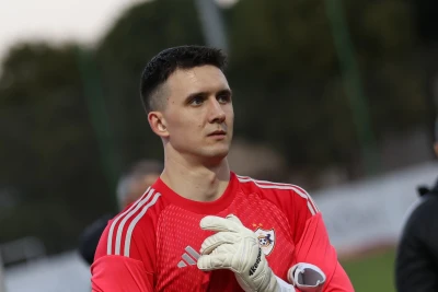 Mateuş Koxalskinin müqaviləsindəki sərbəst qalma bəndi və şərtləri