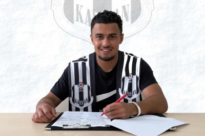 "Karvan" Şri Lanka millisinin futbolçusu Samuel Durrantı transfer edib
