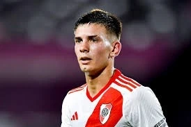 PSJ 17 yaşlı argentinalı futbolçu üçün 45 milyon avro ödəməyə razıdır