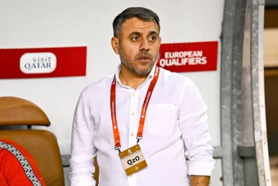 Ayxan Abbasov milli komandada köməkçilərini müəyyənləşdirdi, Santuşun heyətindən iki nəfəri isə göndərdi