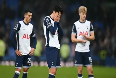 "Tottenhem" Premyer Liqada autsayderlər zonasına düşdü