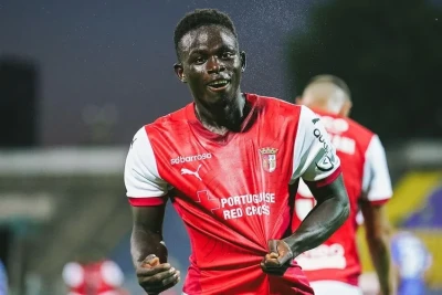 "Əl-İttihad" Rocer Fernandesi transfer edib