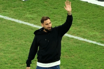 Donnarumma PSJ azarkeşləri ilə vidalaşdı
