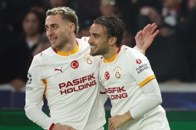 Yunus Akgün Osimhenin Çempionlar Liqası rekordunu qırdı