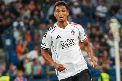 "Spartak" "Beşiktaş"ın müdafiəçisi Feliks Uduoxaya elçi düşüb