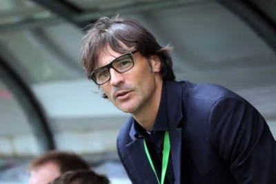 Fiorentina üç məğlubiyyətdən sonra Vanoli ilə yenidən baş məşqçi vəzifəsinə qayıtdı