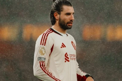 "Liverpul" Soboslay ilə müqaviləni uzadır