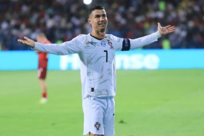Kriştiano Ronaldo 2025-ci ilin ən çox qazanan futbolçularının siyahısına başçılıq edir