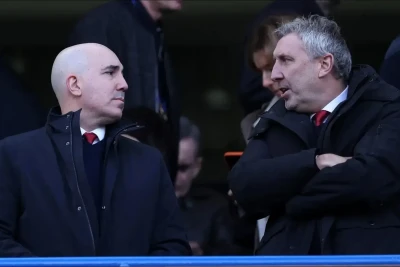 Manchester United Karrikin gələcəyinə dair qərarı noyabr fasiləsinə qədər təxirə saldı