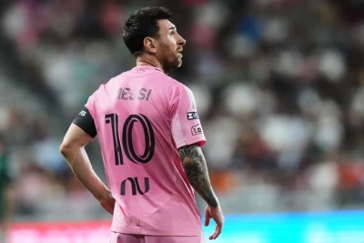 Messi atasının vəfatından sonra böyük sürprizlə meydana qayıdıb
