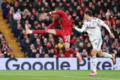 "Liverpul" "Aston Villa" üzərində qələbə qazanaraq Premyer Liqada ilk üçlüyə daxil oldu