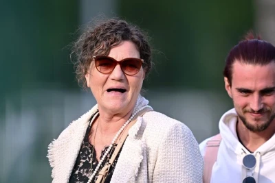 Adriyen Rabyonun anası "Marsel"in onun oğlunu heyətdən kənarlaşdırmasına münasibət bildirib