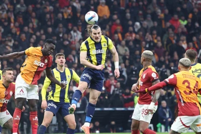Super Liqada "Qalatasaray" - "Fənərbağça" derbisi