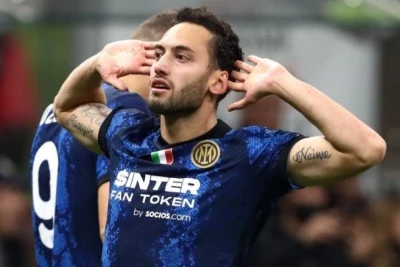Hakan Çalhanoğlu "İnter"də xoşbəxtdir və qalmaq istəyir