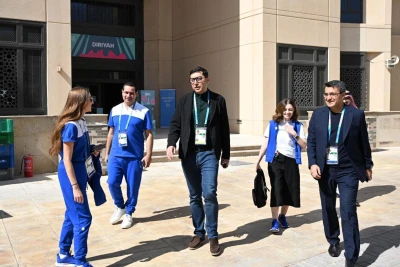 Fərid Qayıbov Ər-Riyadda VI İslam Həmrəyliyi Oyunlarında iştirak edən Azərbaycan idmançıları ilə görüşüb