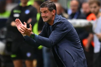 Maradona Sinaqra Kivunu atası haqqında dediklərinə görə tənqid edib: "Atam haqqında danışarkən ağzını yaxalamalıdır"