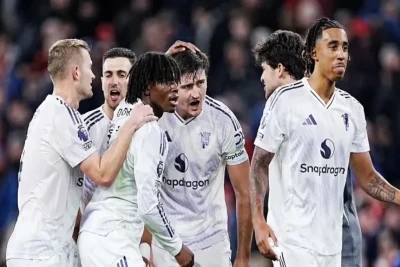 "Mançester Yunayted" "Liverpul"u səfərdə məğlub etdi - 9 illik həsrətə son!