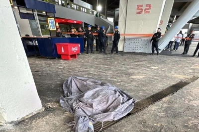 "Azteka" stadionunda faciə: Azarkeş ölümü ilə nəticələnən Meksika - Portuqaliya oyunu