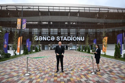 Prezident İlham Əliyev Gəncə şəhər stadionunun açılışında iştirak edib