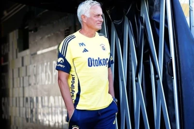 Joze Mourinyo gələcəkdə çalışa biləcəyi milli komandaları açıqlayıb