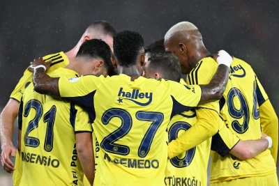 "Fənərbaxça" "Trabzonspor"u sürətlə məğlub etdi