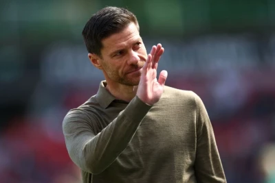 Xabi Alonso "Çelsi"yə keçidi və yeni mövsüm hazırlıqları barədə danışıb