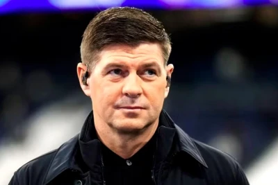 Stiven Cerrard: Salahı əvəz etmək üçün dünyanın ən yaxşı vingerlərindən birini gətirməlisən