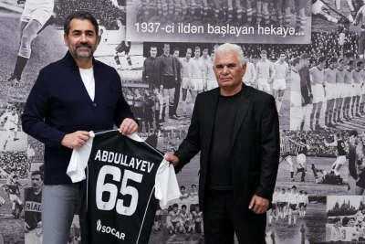 Əsgər Abdullayev "Neftçi"də: Yubiley təbriki və gələcək planlar müzakirəsi