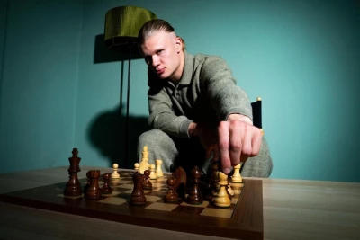 Erlinq Holand şahmat turnirlərinə böyük investisiya qoyur