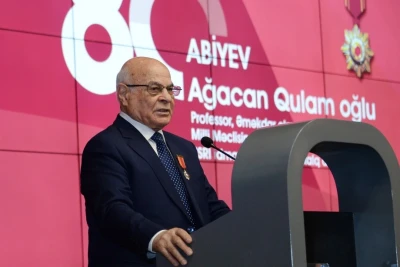 Ağacan Abıyevə AOA-nın xüsusi mükafatı Praqa Konqresində təqdim edilib