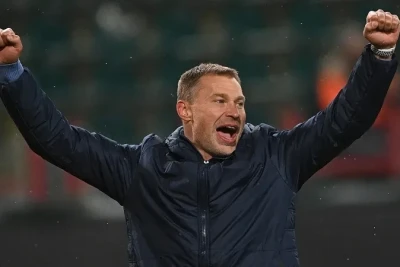 Vasili Berezutski "Ural" klubunun baş məşqçisi postuna əsas namizəddir