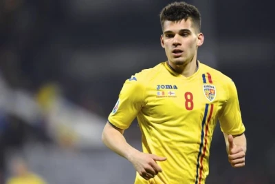 "Qalatasaray" Yanis Hacini Transfer Etməyə Hazırlaşır