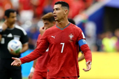 Zlatan İbrahimoviç Kriştiano Ronaldonun səhvinə toxunub