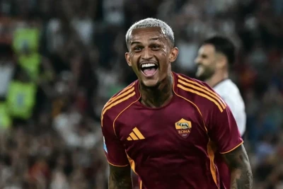 Roma müdafiəçisi Uesli França üç İngiltərə Premyer Liqa klubunun marağında