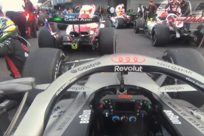 Formula-1: Pilot Bortoletonun pit-leyndəki gülməli "qəzası" - VİDEO