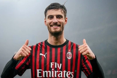 "Milan" müdafiəçisi ilə müqavilənin müddətini uzadacaq