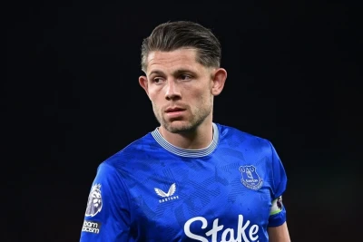"Everton" Tarkovski ilə müqaviləni uzadıb