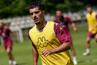"Neftçi"nin Polşa təlim-məşq toplanışında yeni transfer - Alessio Kurçi də iştirak edib