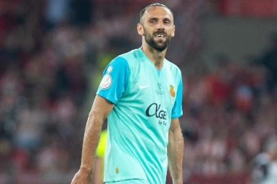 "Fənərbaxça" Vedat Murikini geri qaytarmaq üçün hərəkətə keçir