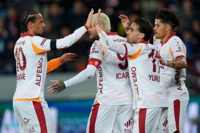 Superliqa: 30-cu turda "Qalatasaray"ın qələbəsi, "Göztepe"nin bərabərliyi və "Eyüpspor"un geridönüşü