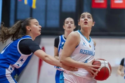 Azərbaycan U-18 qızlardan ibarət basketbol millisi Avropa çempionatında Kosovo yığmasına qalib gəlib